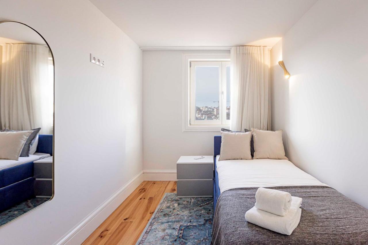 Modern Cativo Apartment By Lovelystay OOporto Esterno foto